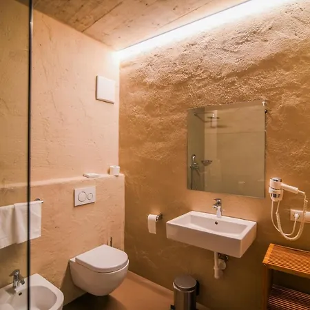 Bed & Breakfast Rössl Bianco B&b&b Merano